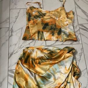 PRETTY LITTLE THING skirt set (2 piece)